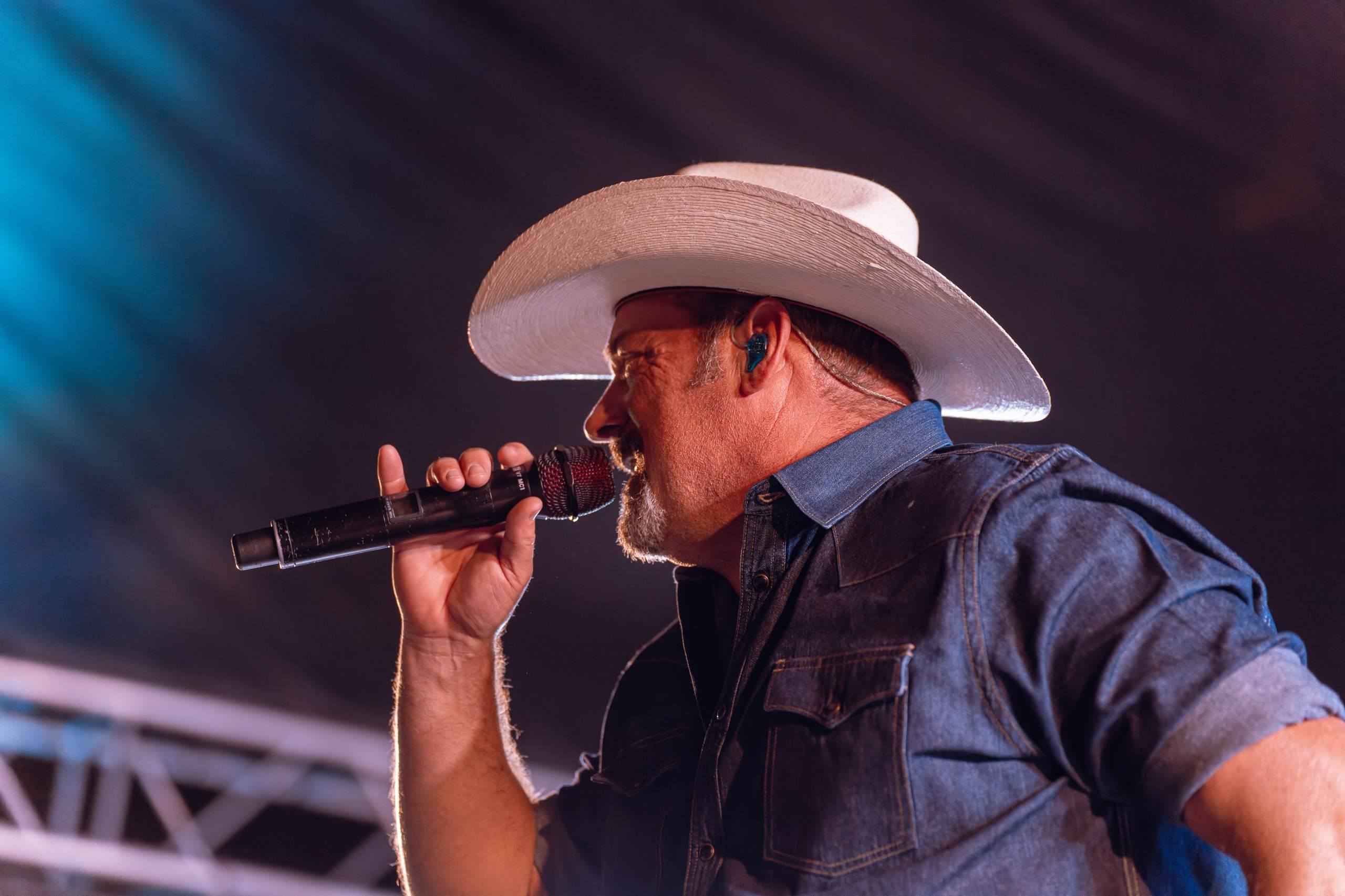 Chris Cagle performs at Tobacco Heritage Days in Edgerton, WI, July 20th, 2024, photography by Ross Harried for Second Crop Music