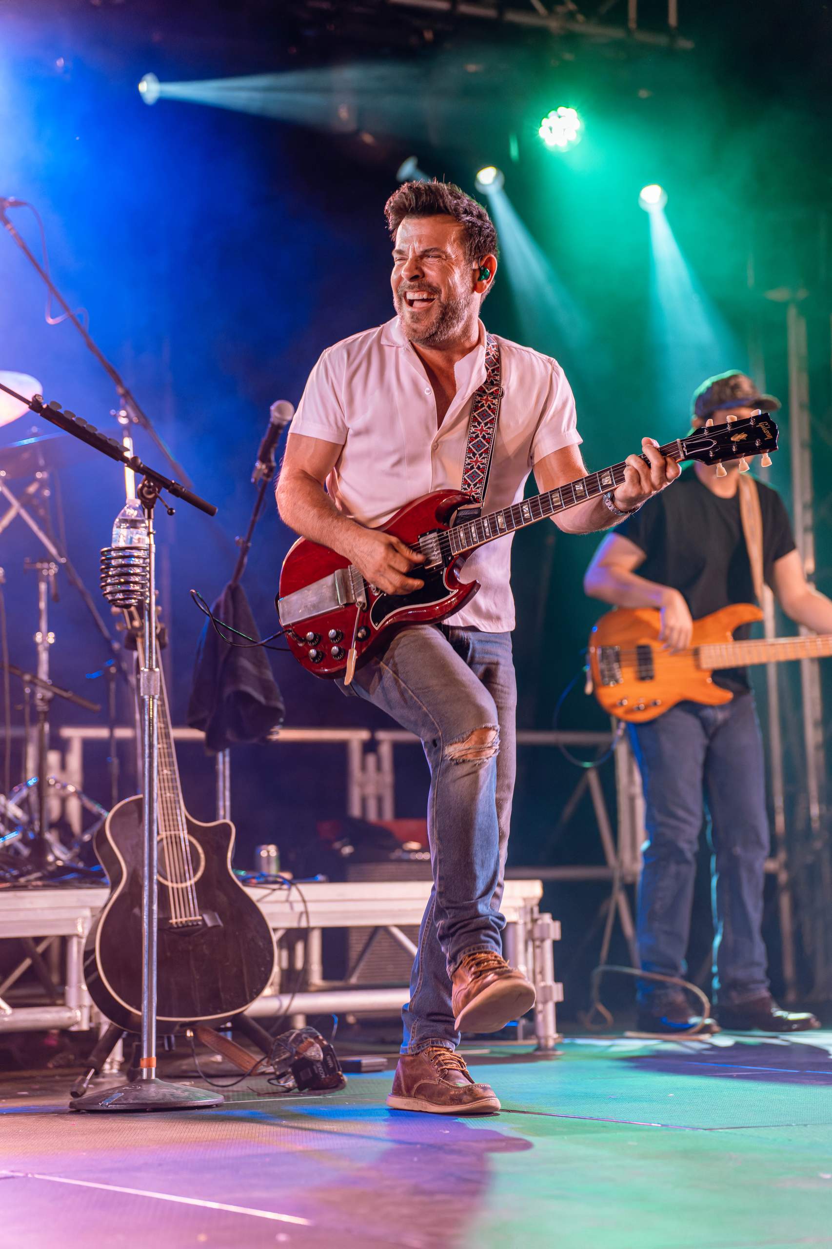 Chris Cagle performs at Tobacco Heritage Days in Edgerton, WI, July 20th, 2024, photography by Ross Harried for Second Crop Music