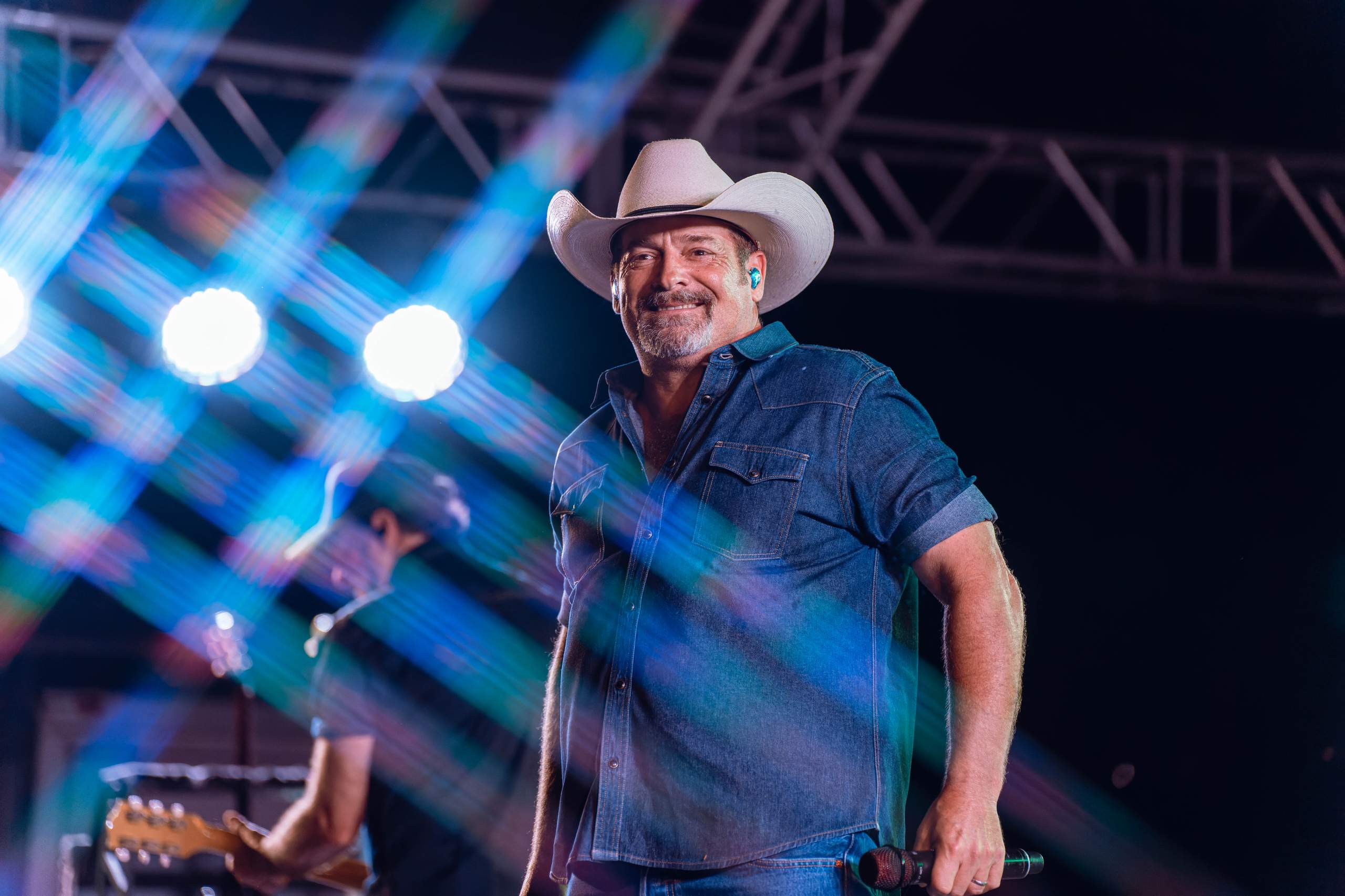 Chris Cagle performs at Tobacco Heritage Days in Edgerton, WI, July 20th, 2024, photography by Ross Harried for Second Crop Music