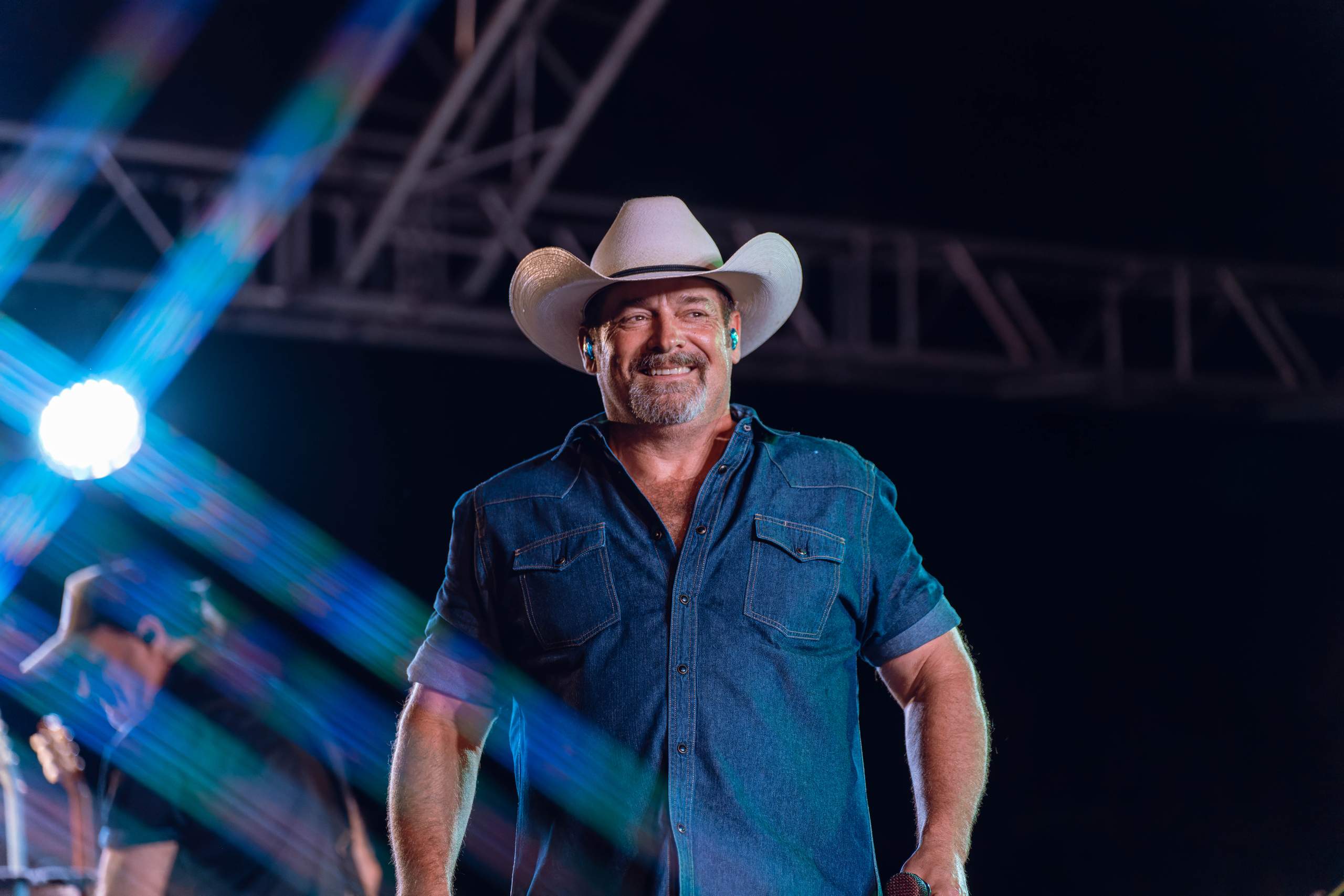 Chris Cagle performs at Tobacco Heritage Days in Edgerton, WI, July 20th, 2024, photography by Ross Harried for Second Crop Music