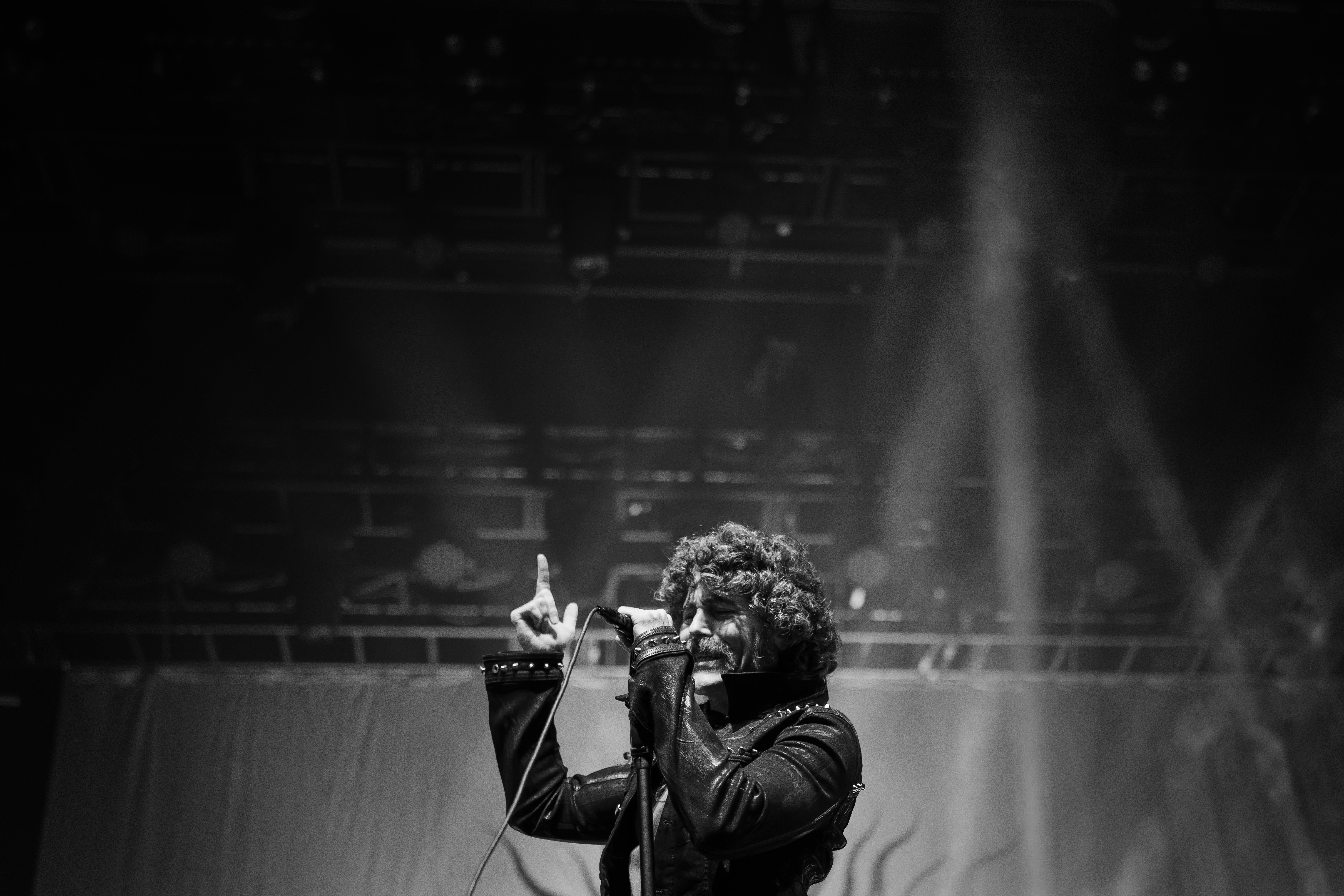 MMADISON, WI – SEPTEMBER 30, 2025: A Fire Inside (AFI) performs at The Sylvee in Madison, Wisconsin, marking the opening night of their 2025 U.S. tour. The show was AFI’s first performance in Madison in 28 years. Photography by Ross Harried for Second Crop Music