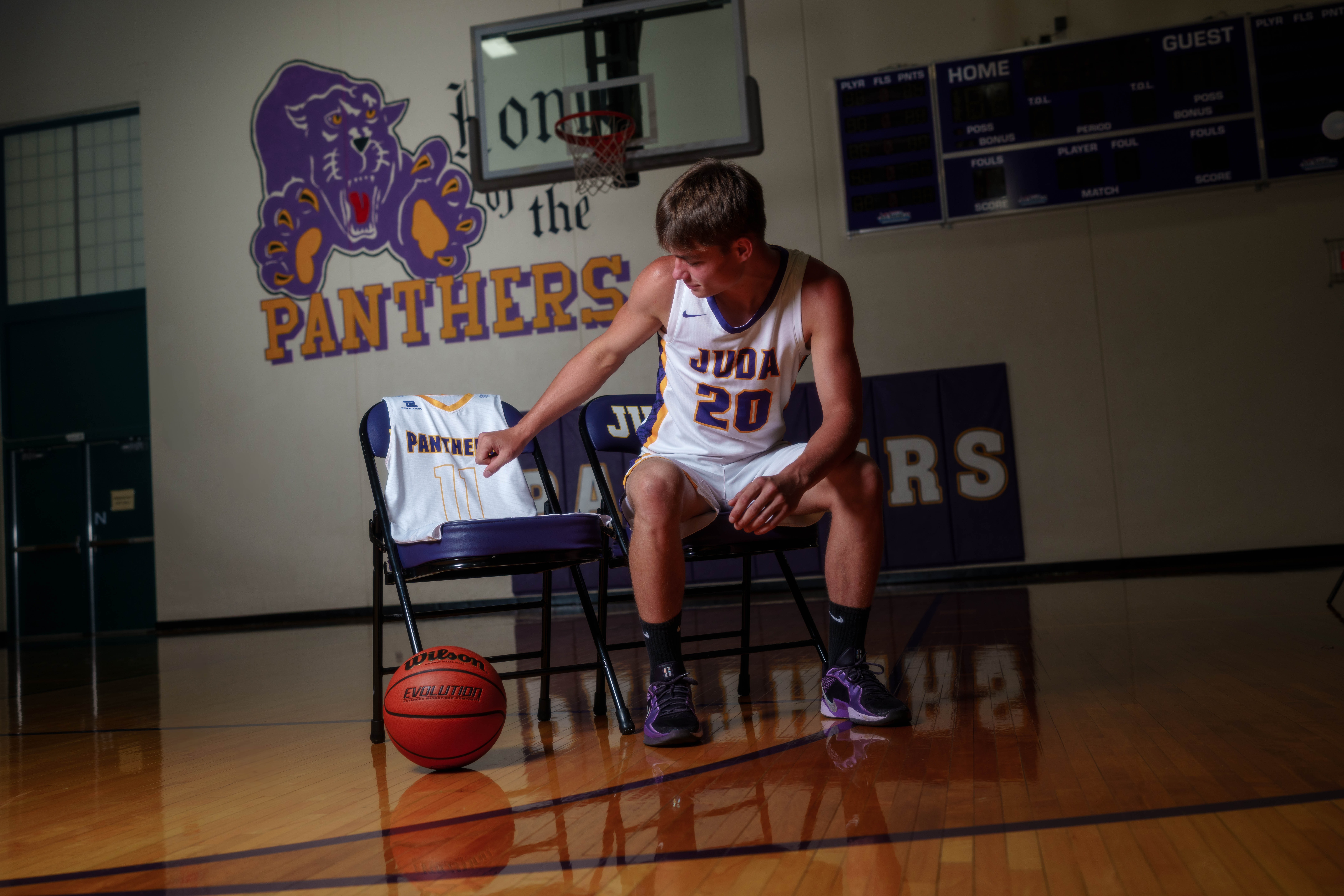 Jayden Brown poses for senior photos at Juda High School in Juda, Wisconsin on August 4th, 2025. Brown will graduate in 2026. Photography by Ross Harried for Second Crop Creative.