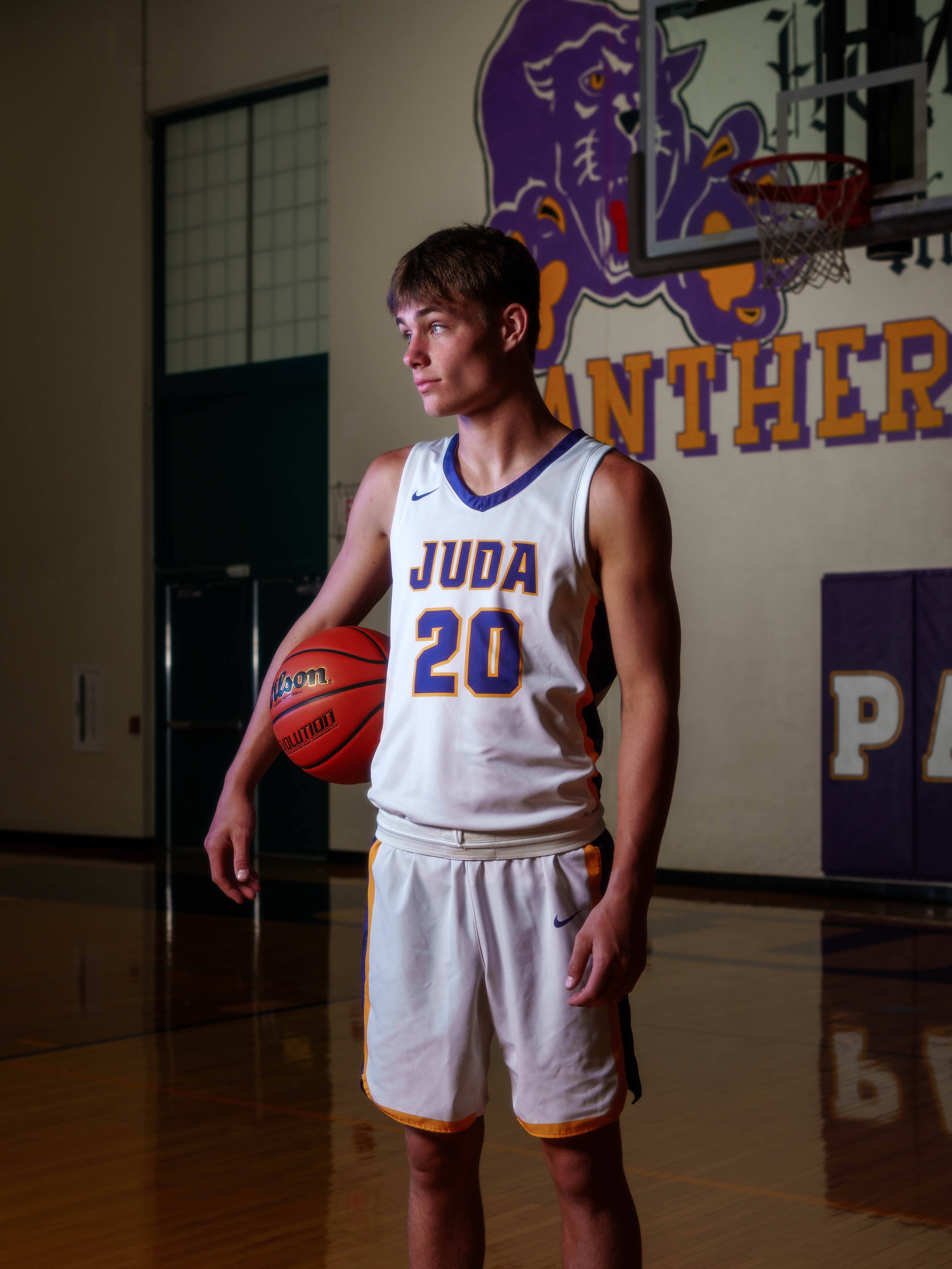 Jayden Brown poses for senior photos at Juda High School in Juda, Wisconsin on August 4th, 2025. Brown will graduate in 2026. Photography by Ross Harried for Second Crop Creative.