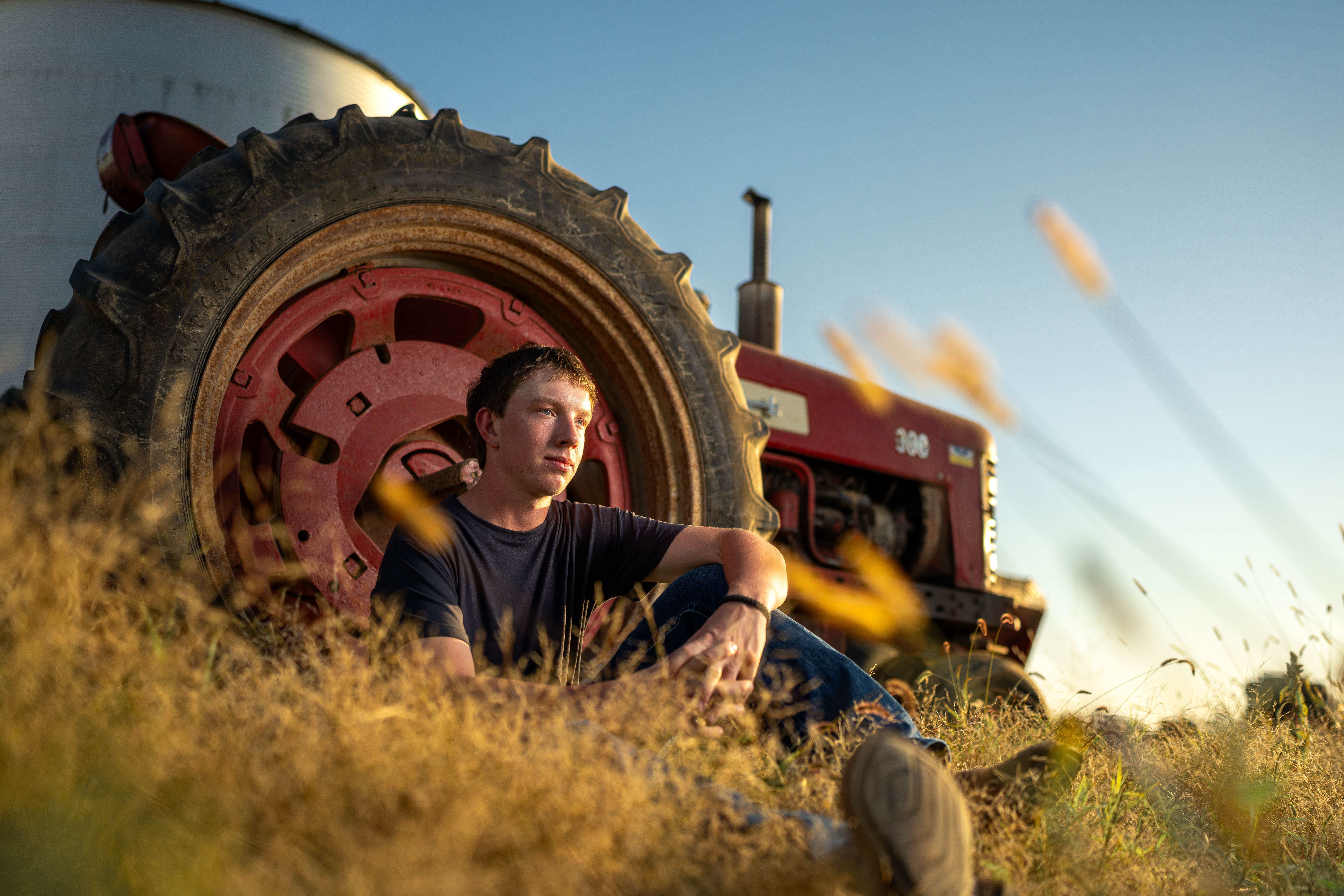 Coldan Altmann poses for senior photos in Monroe, Wisconsin on September 29th, 2025. Altmann will graduate in 2026. Photography by Ross Harried for Second Crop Creative.