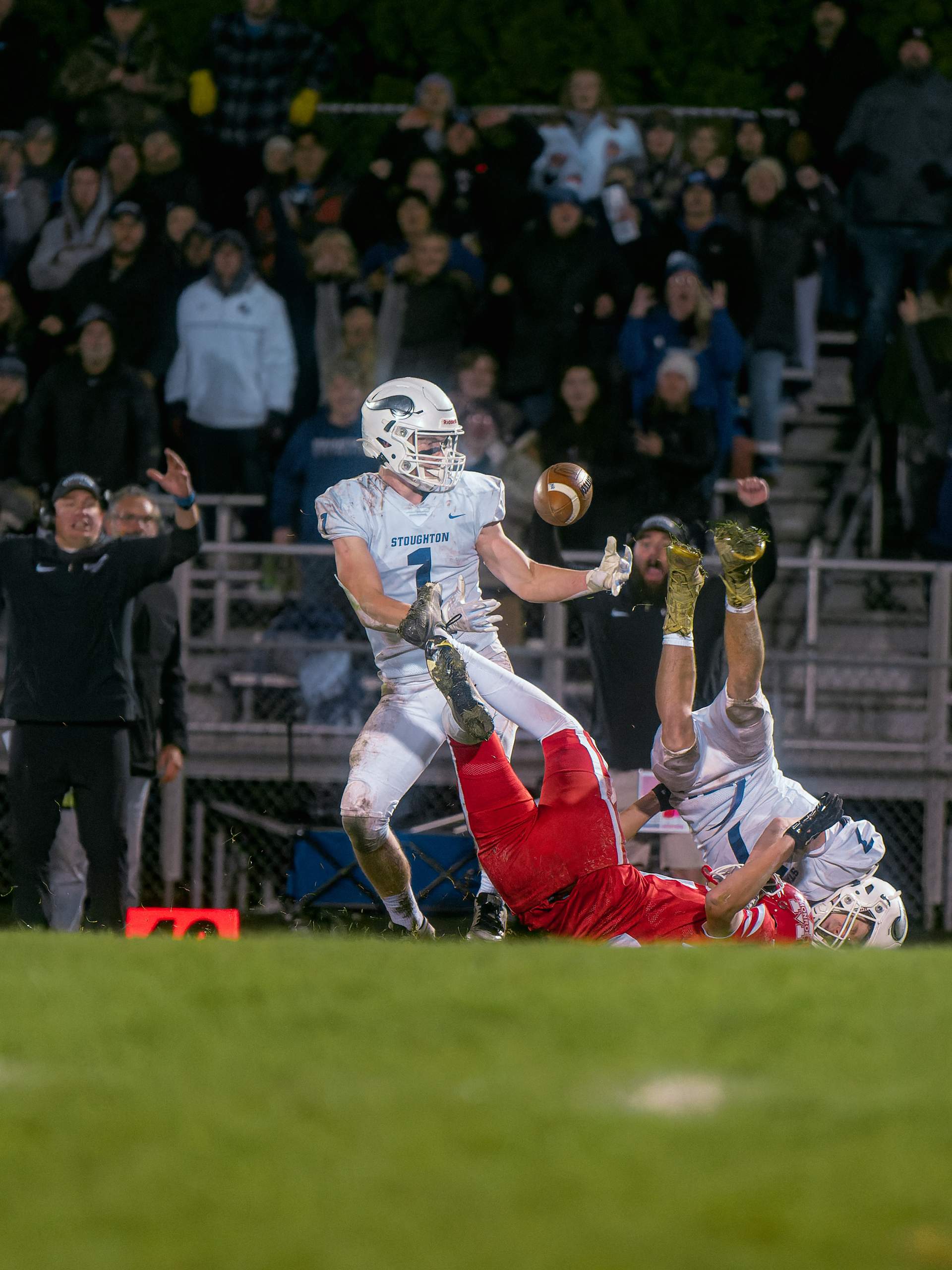 Monroe vs Stoughton WIAA Playoffs Round 3, Novmeber 3rd, 2023, photography by Ross Harried for Second Crop Sports