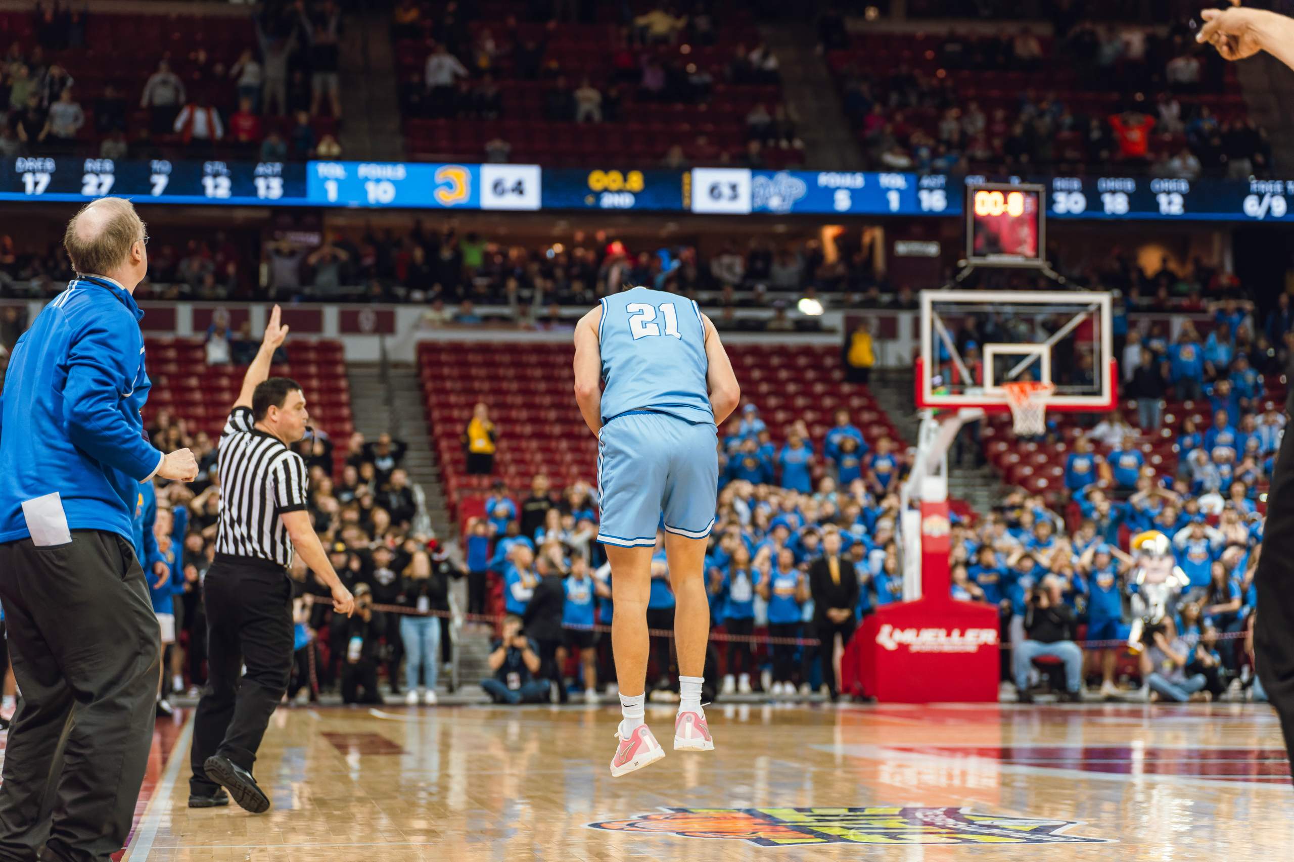 WIAA Boys Division 4 Championship Game between Mineral Point and Kenosha St. Joseph Catholic, photography by Ross Harried for Second Crop Sports