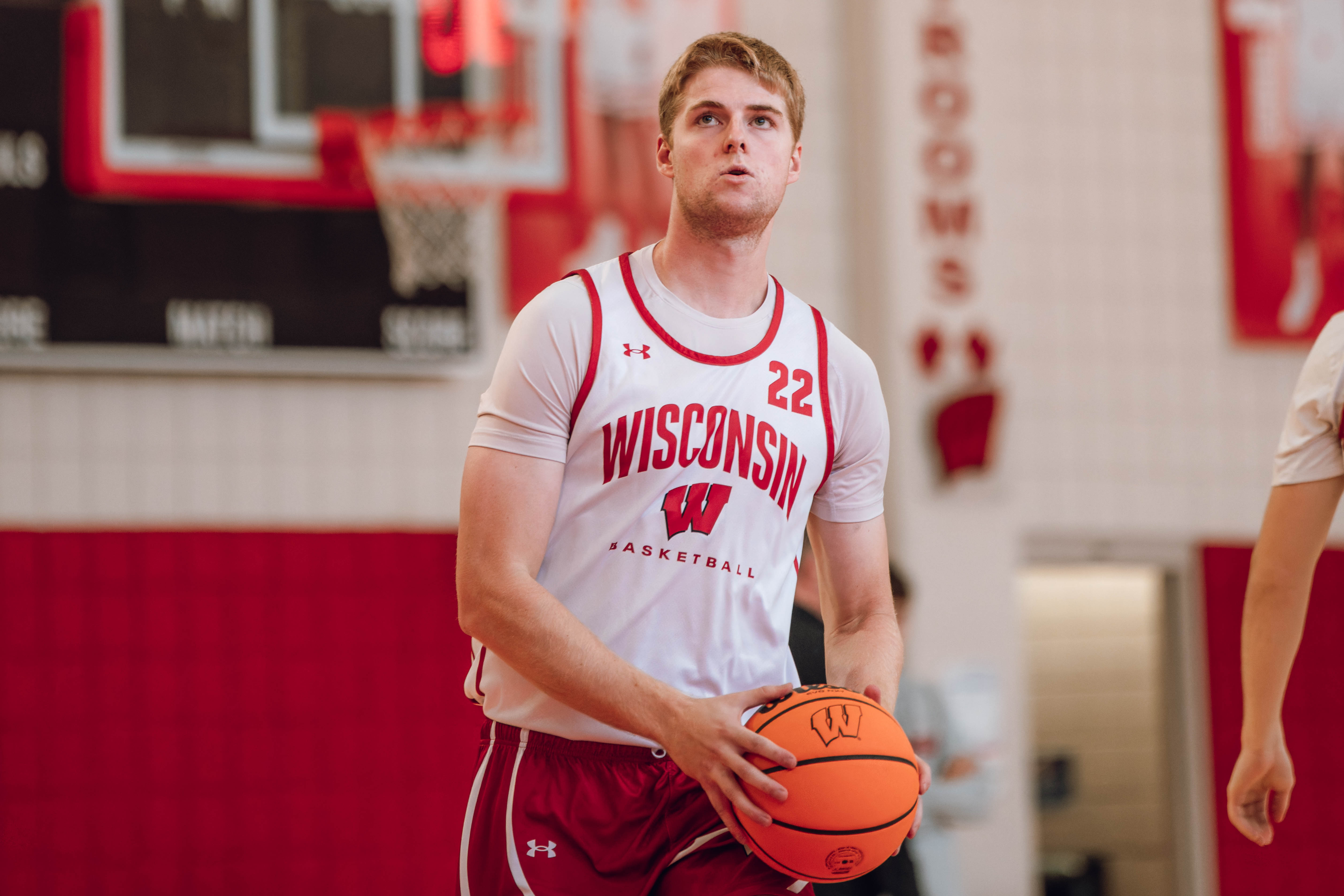 Wisconsin Badgers forward Steven Crowl #22 eyes the rim during practice at the Nicholas Johnson Pavilion on October 7, 2024 in Madison, WI. Photography by Ross Harried for Second Crop Sports.