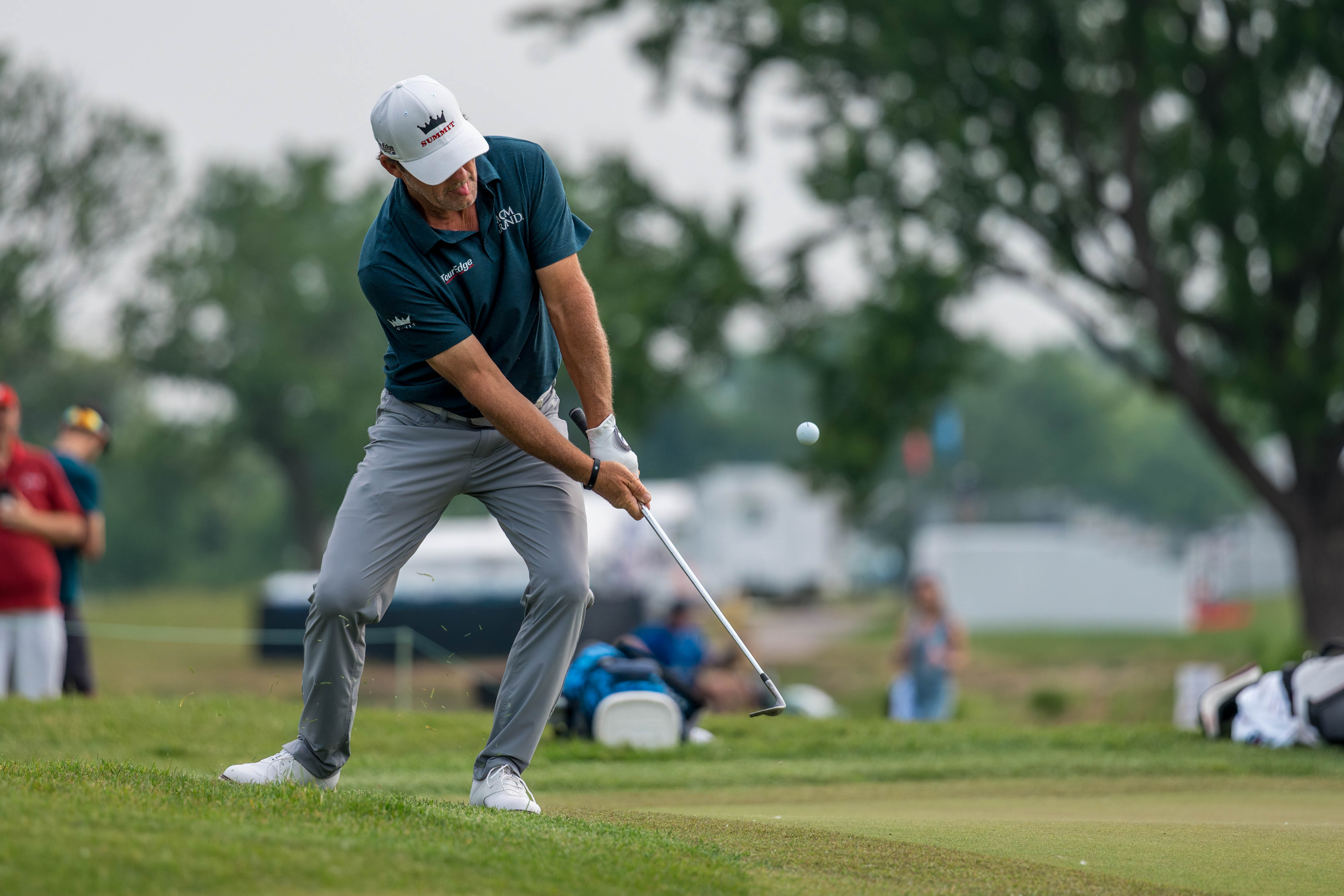 Alex Cejka hits a chip shot on hole 1 during round 1 of The American Family Insurance Championship at TPC Wisconsin in Madison, Wisconsin on June 6th, 2025. Photography by Ross Harried for Second Crop Sports.