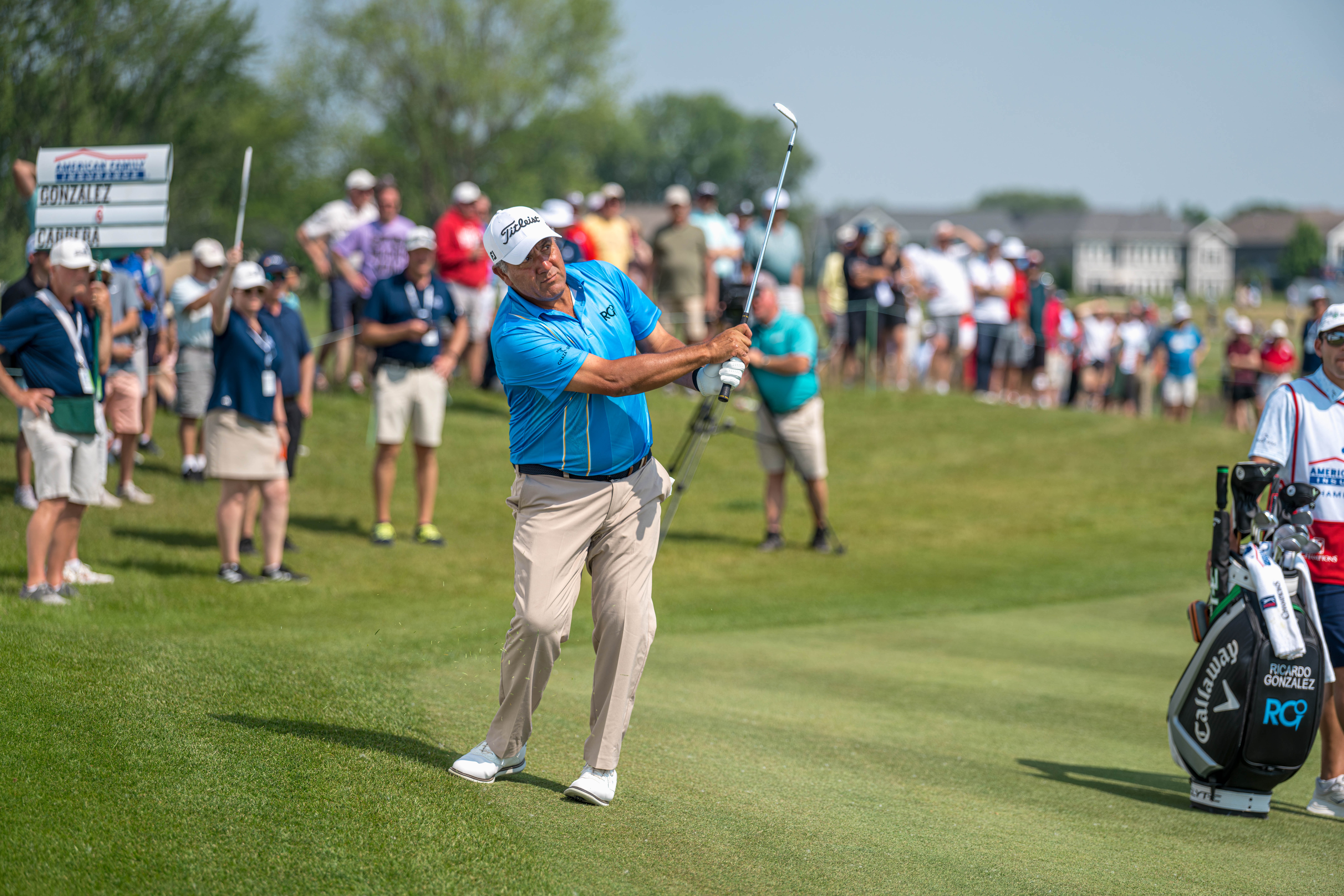 Ricardo Gonzalez hits a chip shot on hole 16 during round 1 of The American Family Insurance Championship at TPC Wisconsin in Madison, Wisconsin on June 6th, 2025. Photography by Ross Harried for Second Crop Sports.