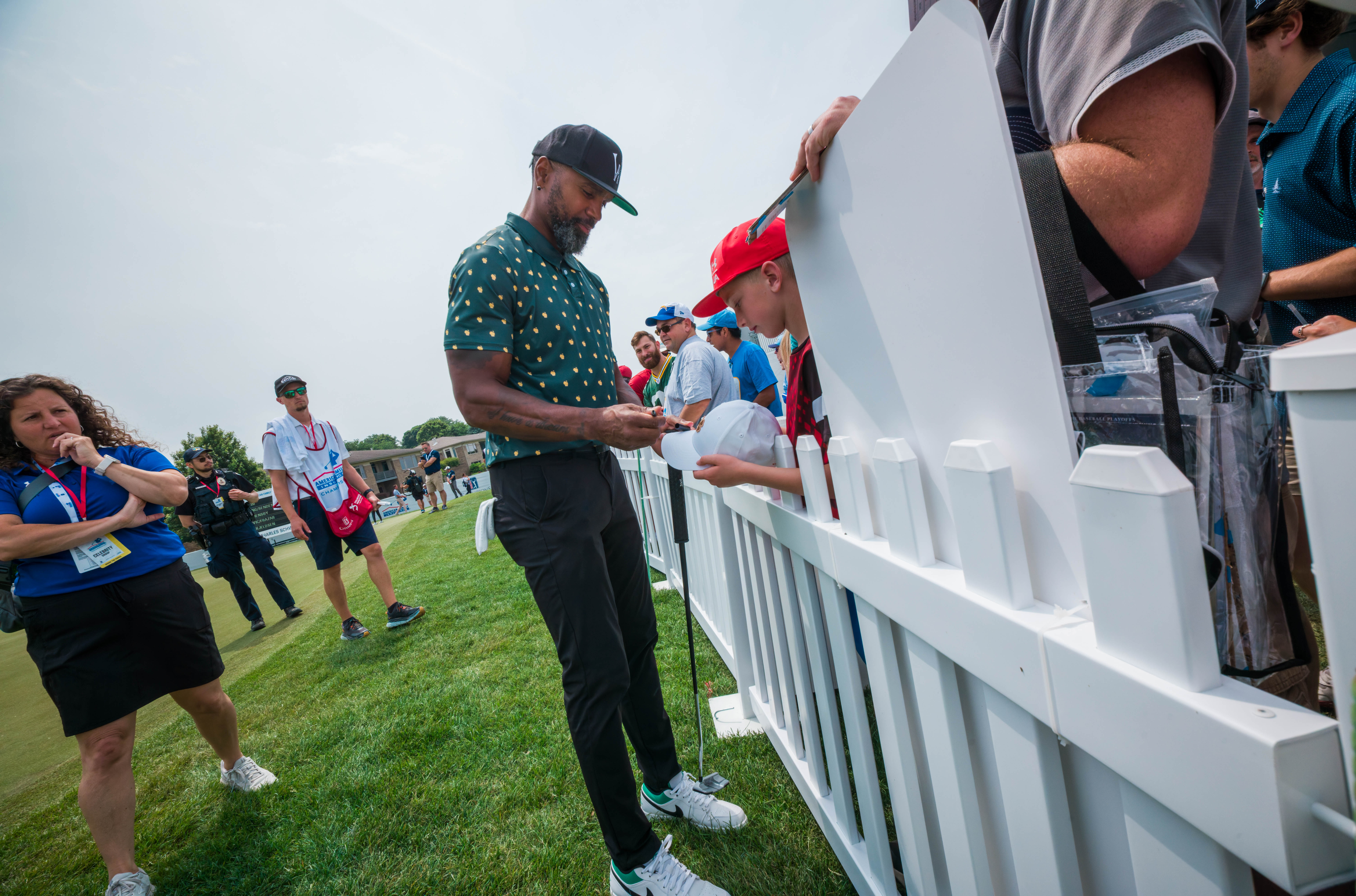 Charles Woodson interacts with fans during round 2 of The American Family Insurance Championship at TPC Wisconsin in Madison, Wisconsin on June 7th, 2025. Photography by Ross Harried for Second Crop Sports.
