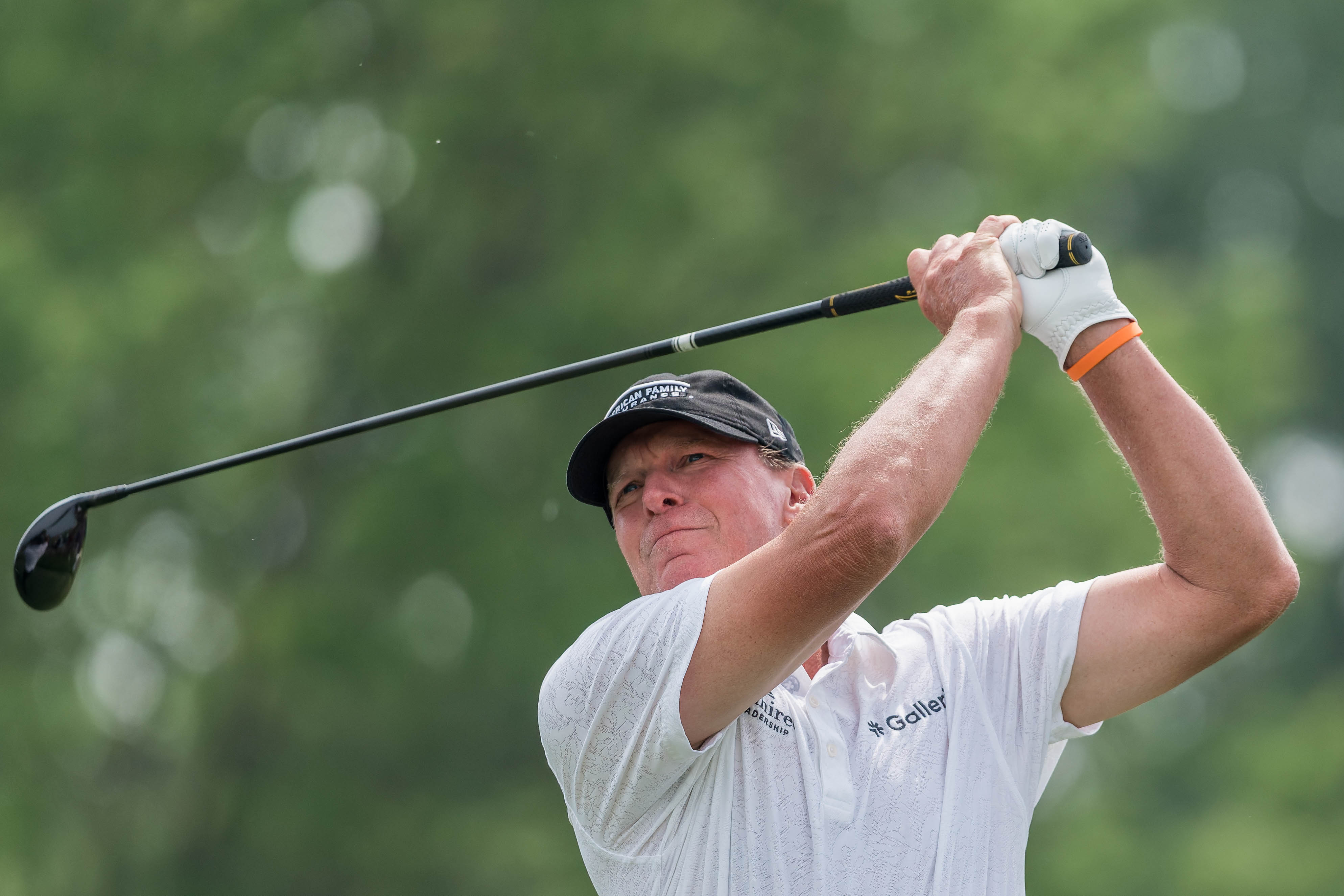 Steve Stricker hits a tee shot on the 3rd tee during round 3 of The American Family Insurance Championship at TPC Wisconsin in Madison, Wisconsin on June 8th, 2025. Photography by Ross Harried for Second Crop Sports.