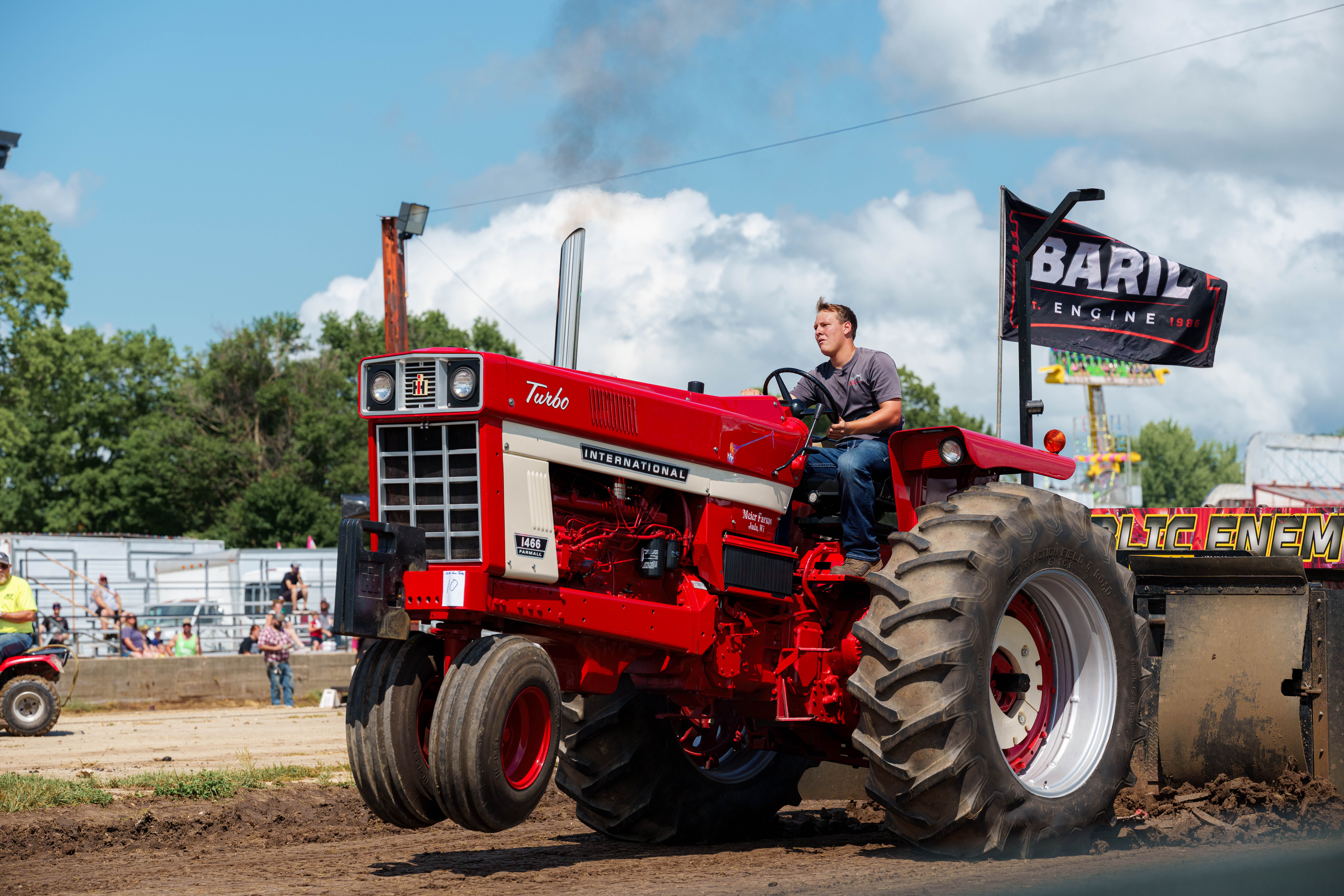 Local lawn and tractor pull at the Green County Fair in Monroe, Wisconsin on July 19th, 2025. Photography by Ross Harried for Second Crop Sports.