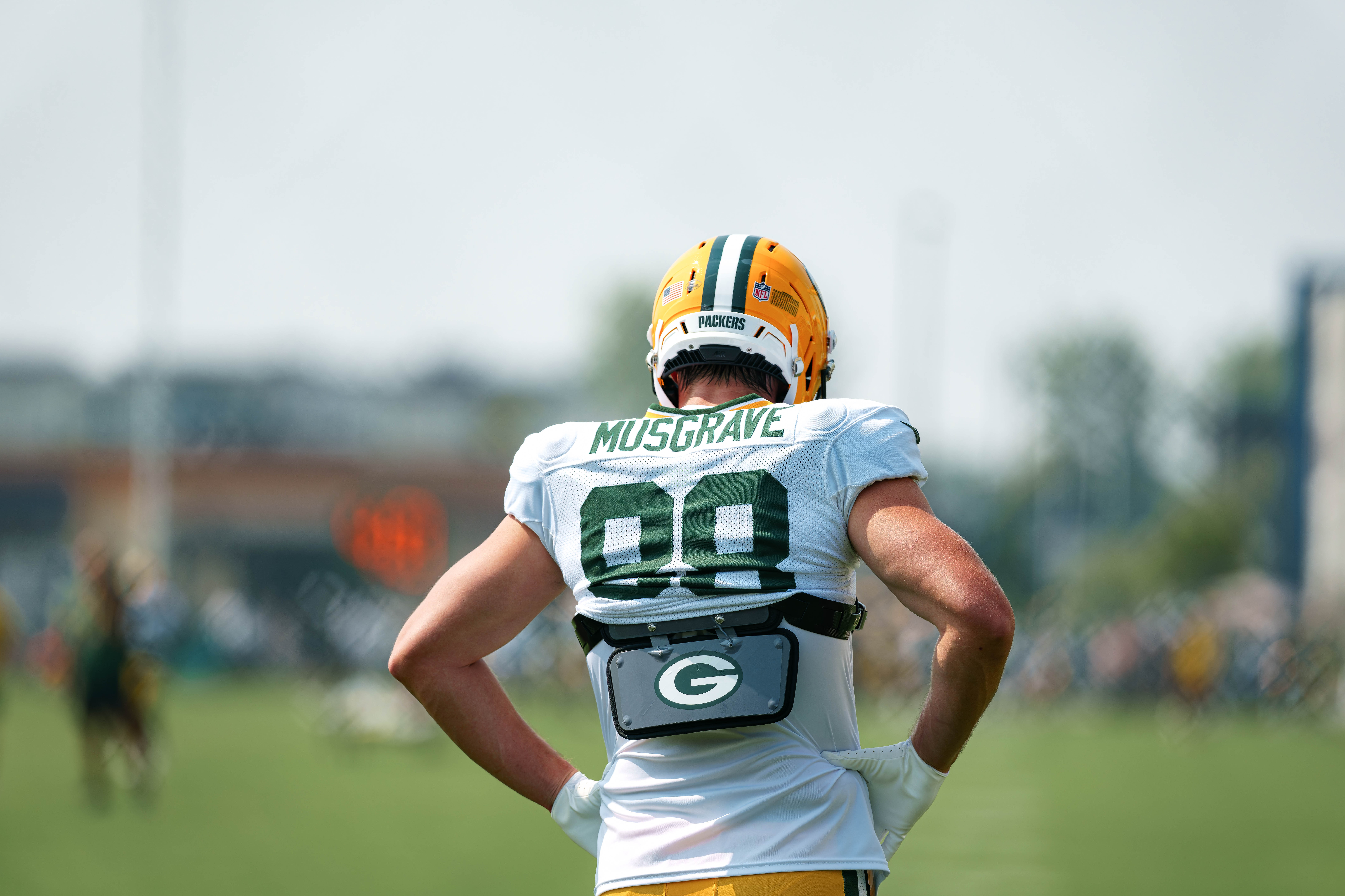 Green Bay Packers tight end Luke Musgrave (88) surveys the field during a training camp practice at Ray Nitschke Field in Green Bay, Wisconsin, on August 6th, 2025. Photography by Ross Harried for Second Crop Sports.