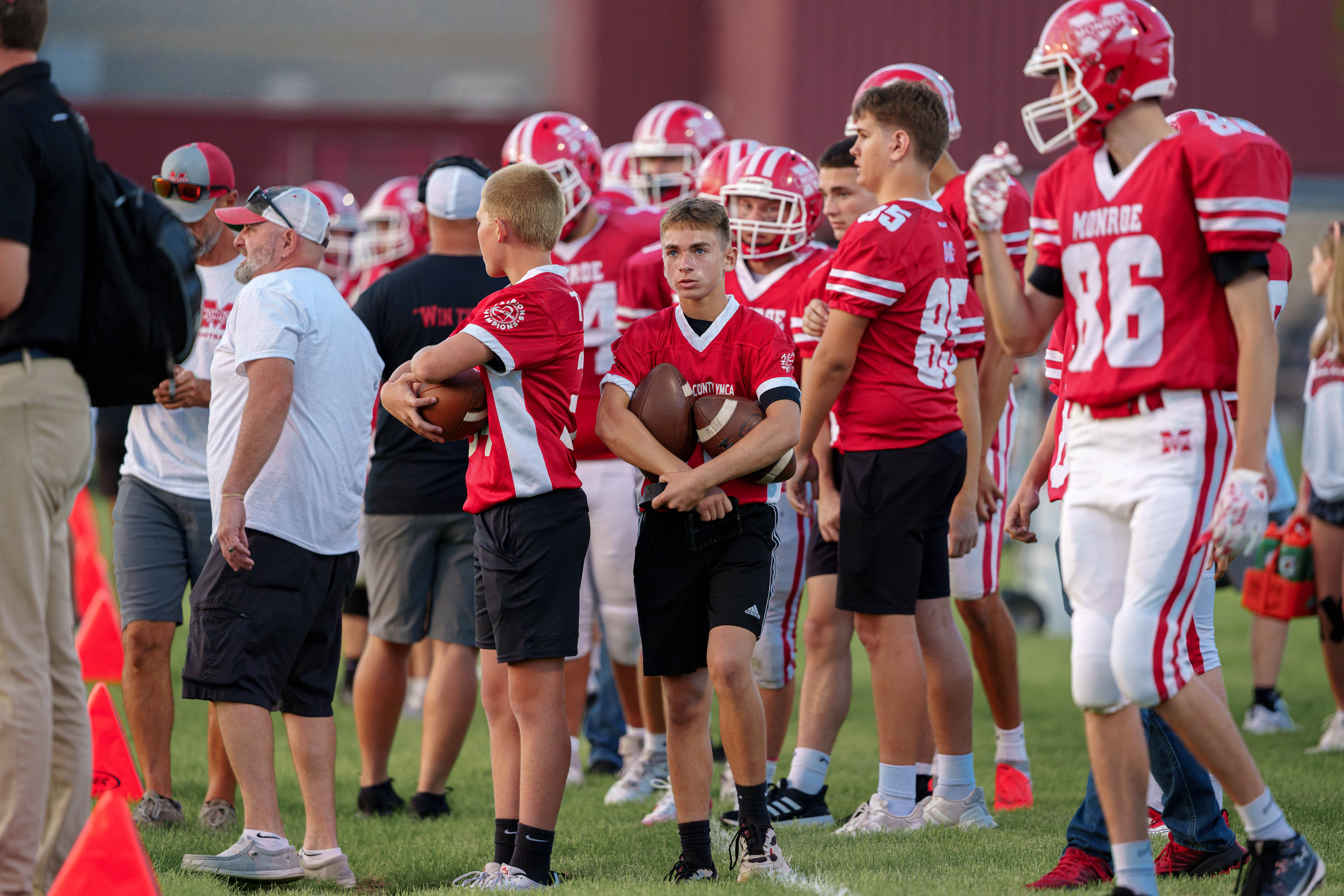 The Monroe Cheesemakers host the Lodi Blue Devils in a high school football game at Monroe High School in Monroe, Wisconsin, on August 22, 2025. Lodi defeated Monroe 21–14. Photography by Ross Harried for Second Crop Sports.