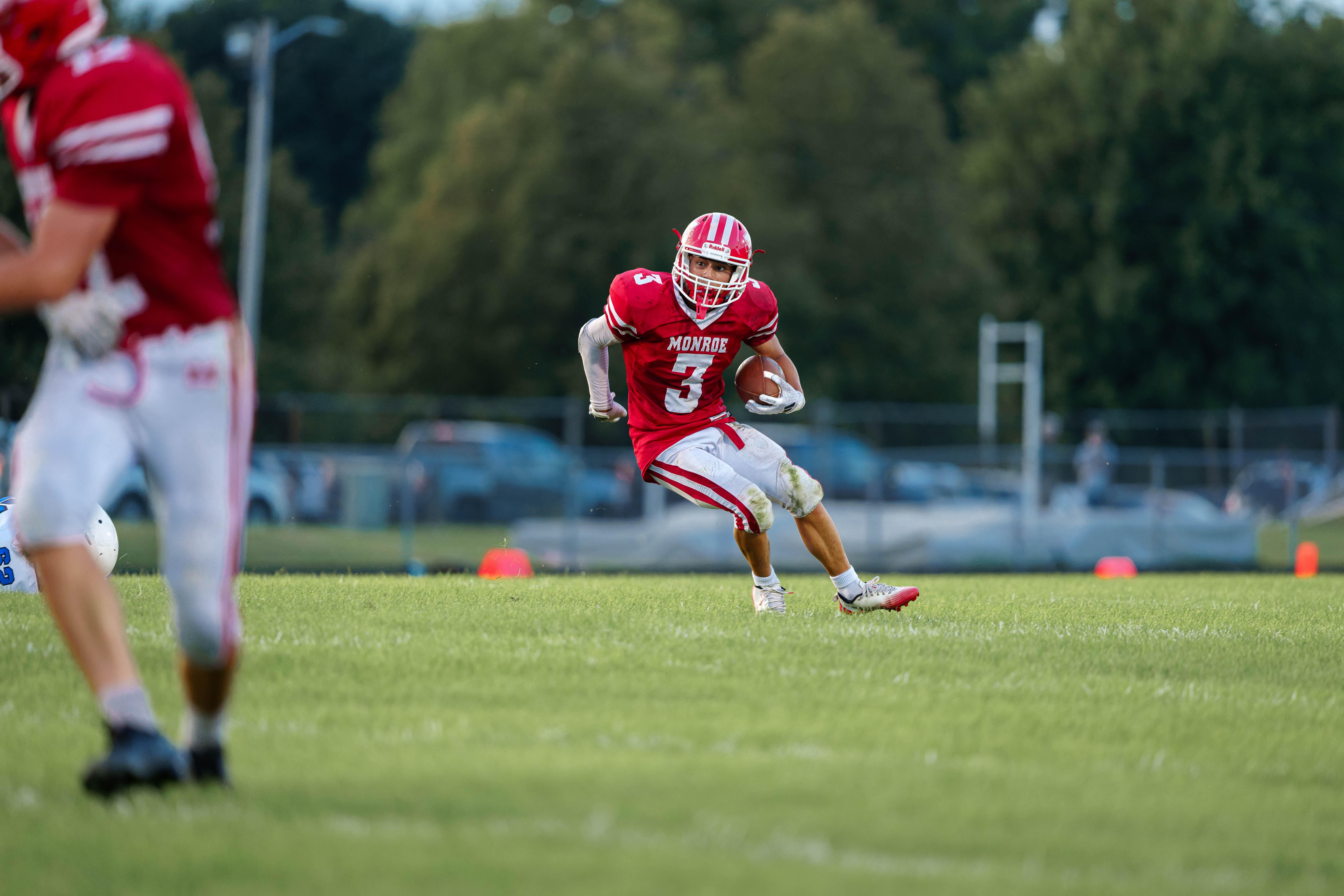 The Monroe Cheesemakers host the Lodi Blue Devils in a high school football game at Monroe High School in Monroe, Wisconsin, on August 22, 2025. Lodi defeated Monroe 21–14. Photography by Ross Harried for Second Crop Sports.