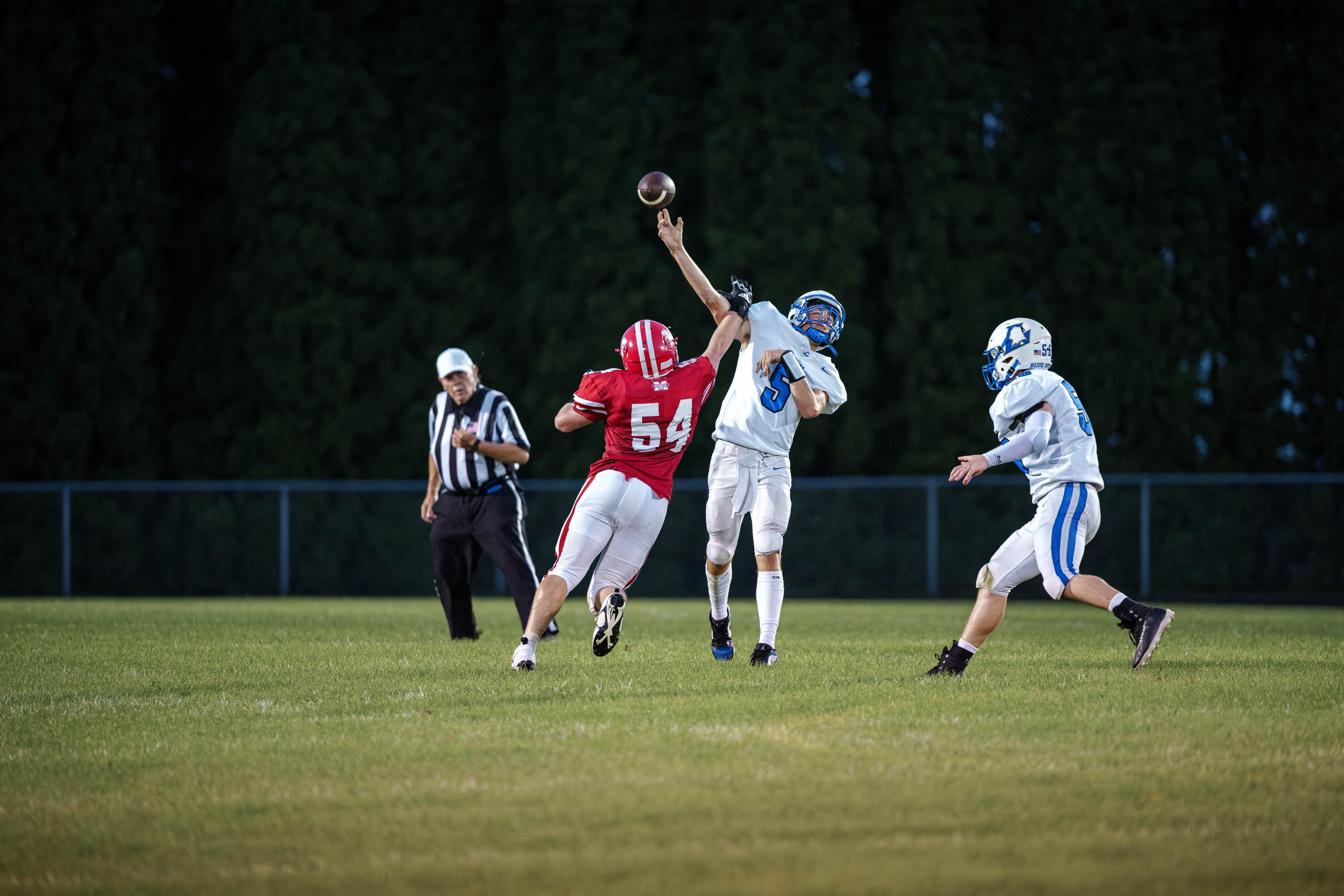 The Monroe Cheesemakers host the Lodi Blue Devils in a high school football game at Monroe High School in Monroe, Wisconsin, on August 22, 2025. Lodi defeated Monroe 21–14. Photography by Ross Harried for Second Crop Sports.